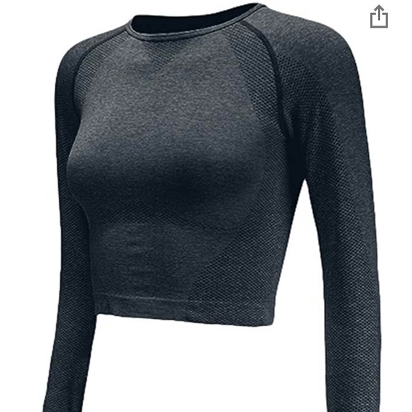Tops - Long Sleeve Seamless Crop Top